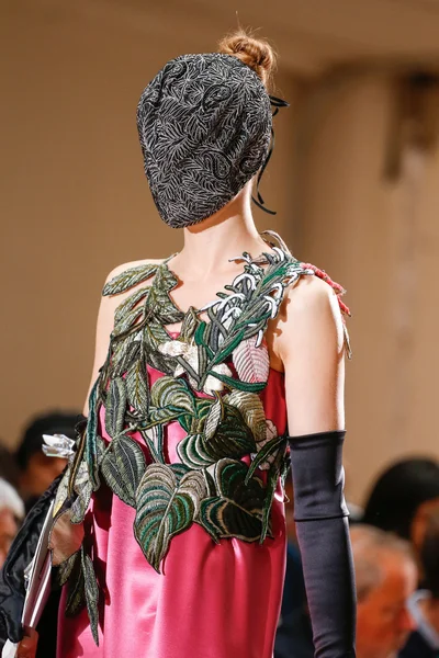 Look 44